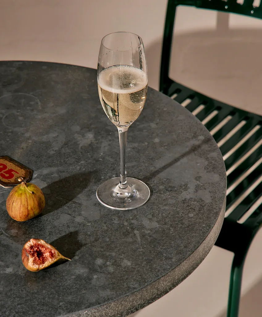 Plumm_Product_Images_PLUMM_Outdoors_-_Sparkling_1110_x_1340_2__54885.webp